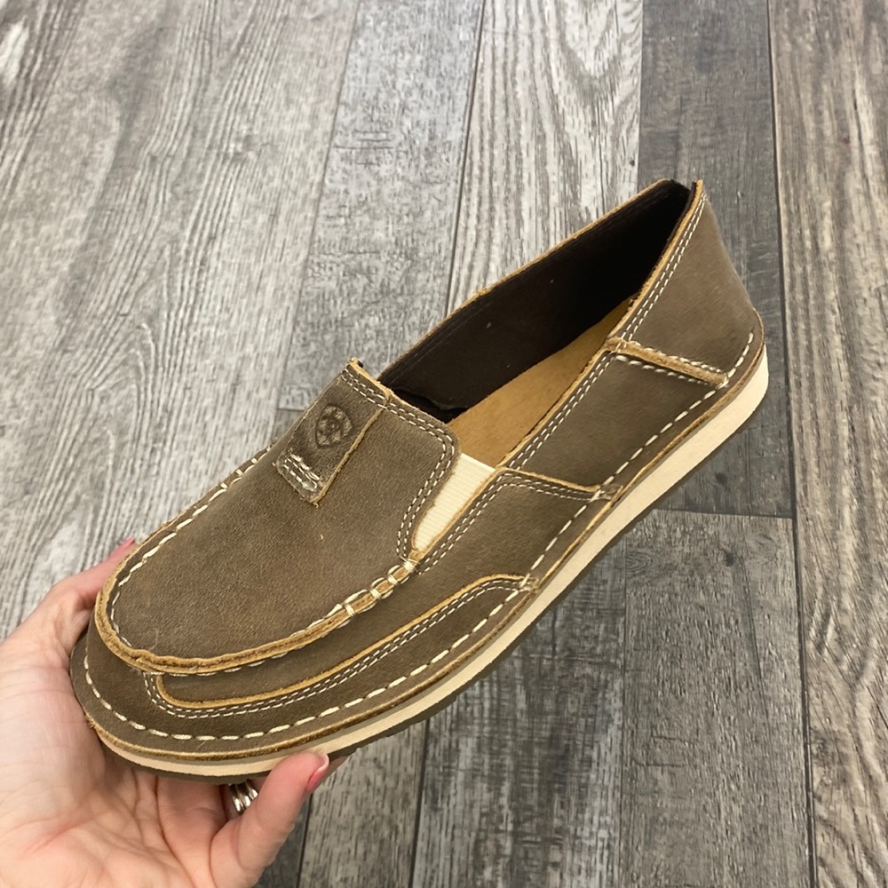 Women’s Ariat Cruiser Brown Bomber 10023008